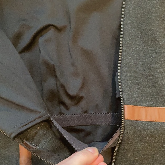 Nue by Shani very well made midi style charcoal dress with leather detail - Picture 4 of 4